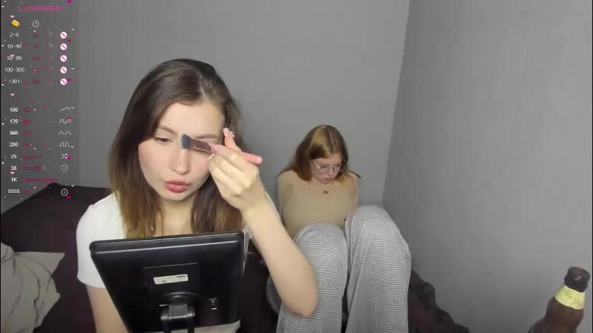 eumomino Live Sex December 14, 2025