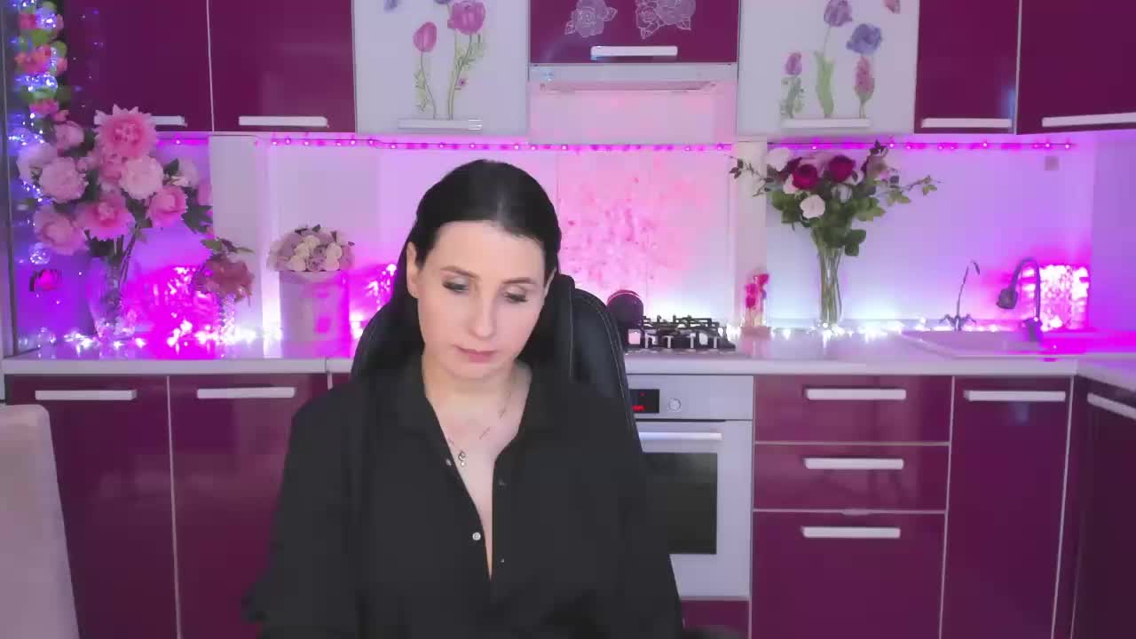 Olivija2020 Live Sex December 14, 2025