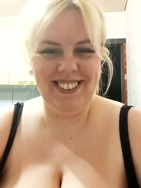 blondy_girl1499 Live Sex November 10, 2025