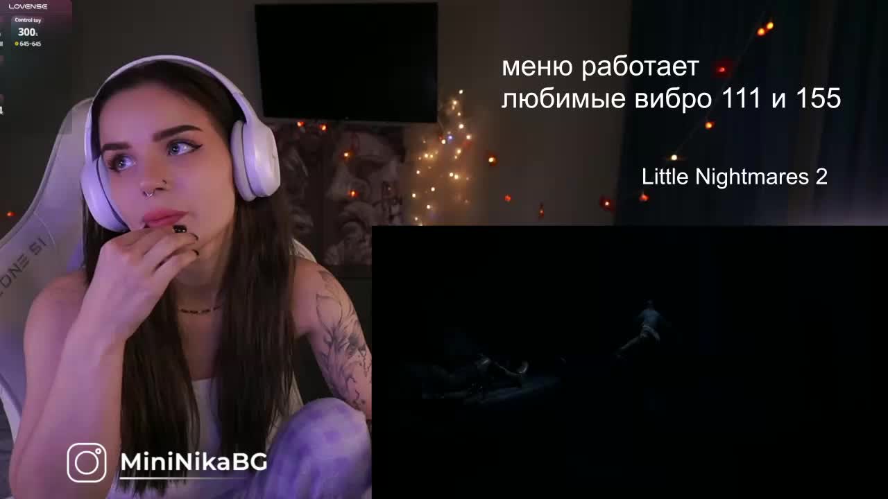 MiniNika Live Sex December 14, 2025