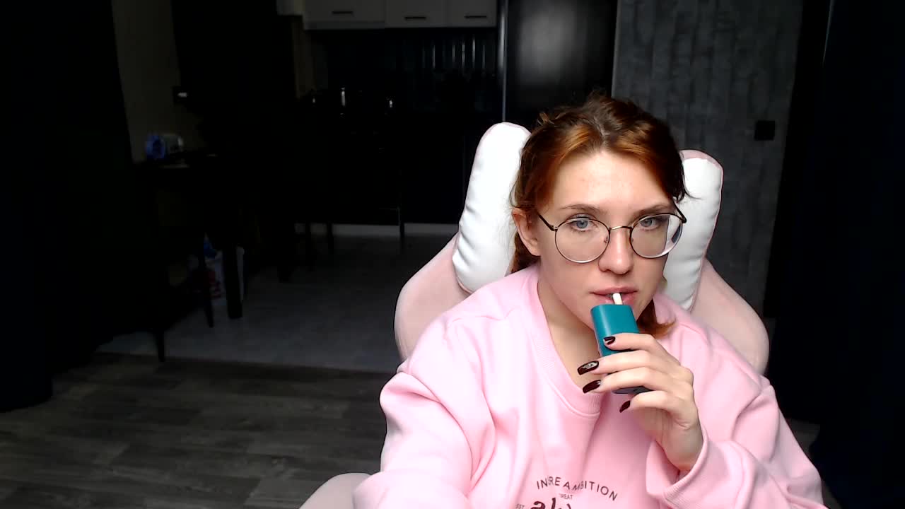 Regimasmile Live Sex December 13, 2025