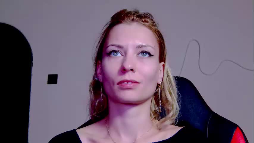 karoline121 Live Sex December 14, 2025