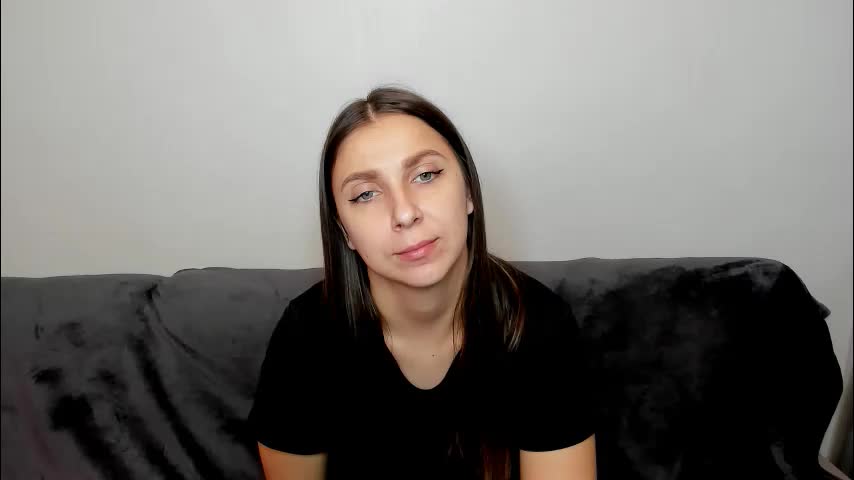 sinthiahug Live Sex December 13, 2025