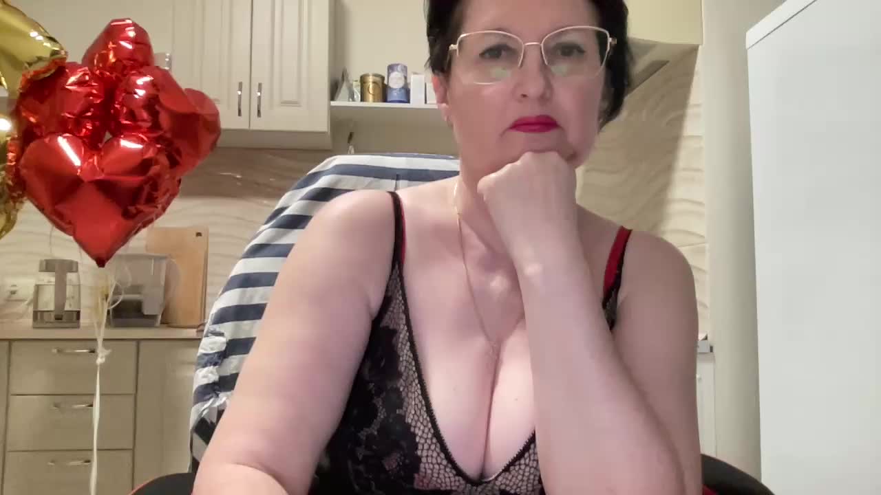 HotMilfPussy Live Sex December 17, 2025