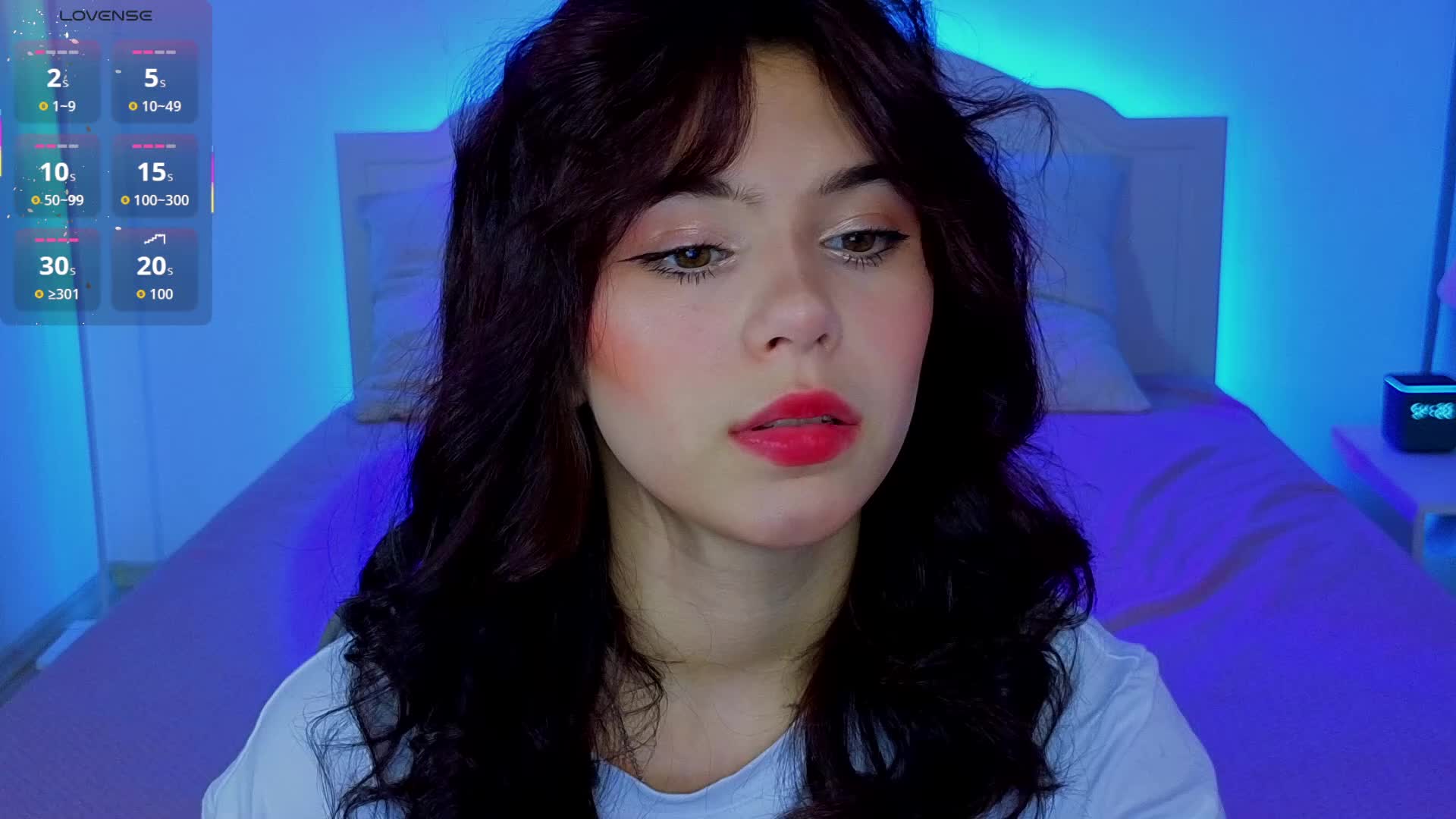 CoralineJones Live Sex December 17, 2025