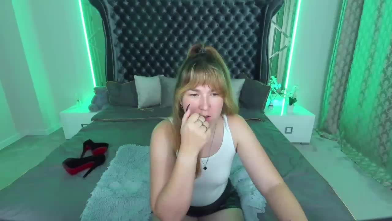 SofiiDarling Live Sex December 14, 2025