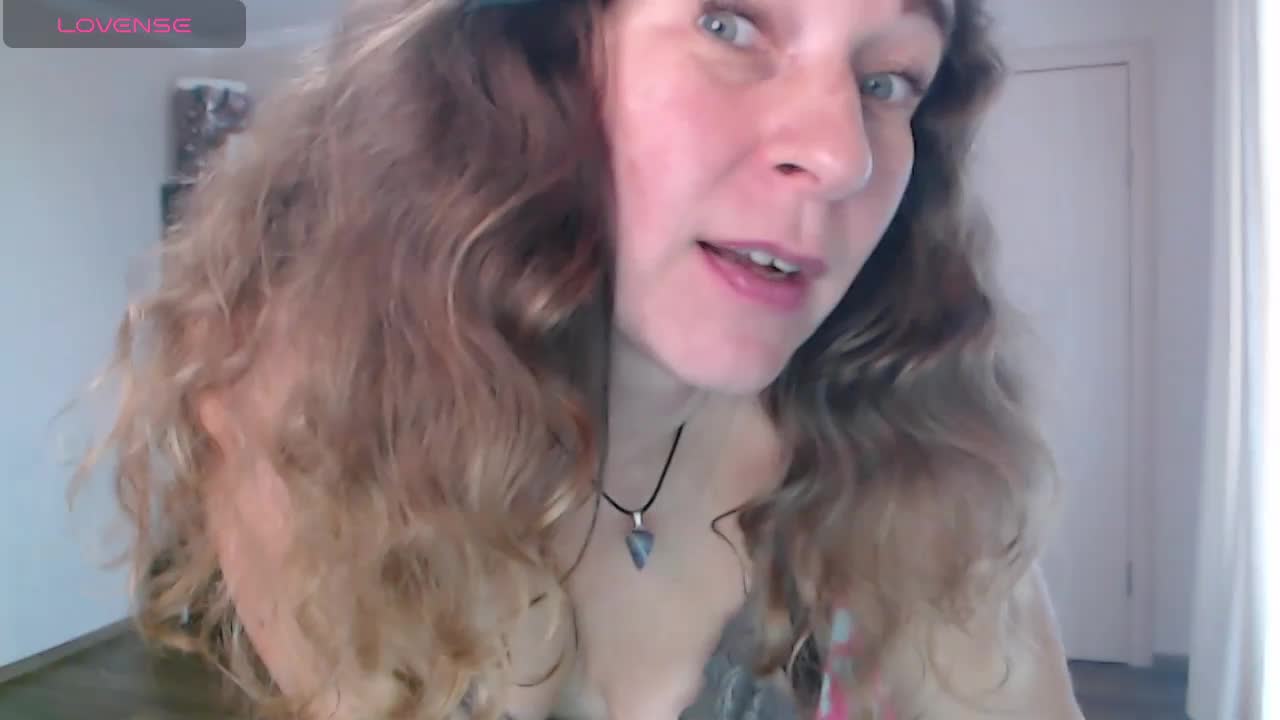 SophiaBoone Live Sex December 14, 2025