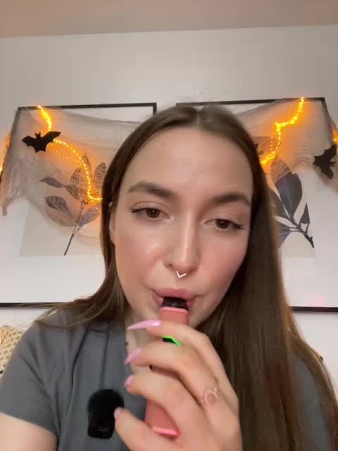 ChloeMeow Live Sex December 13, 2025