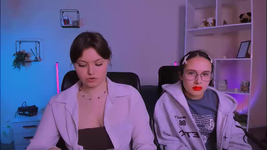 mona_cloud Live Sex December 15, 2025