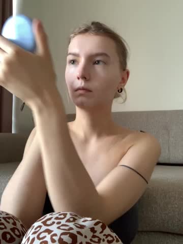 -Nezukoo- Live Sex December 14, 2025