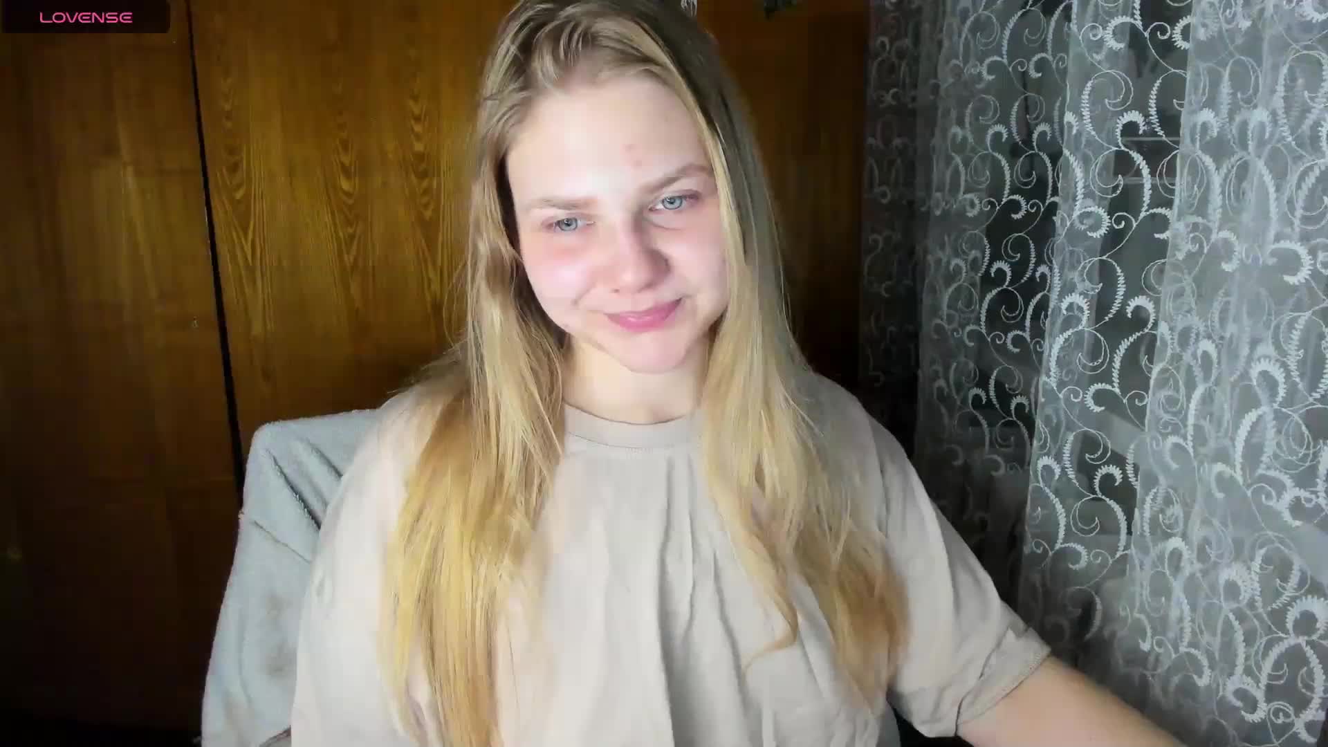 Emma-Frizea Live Sex December 13, 2025