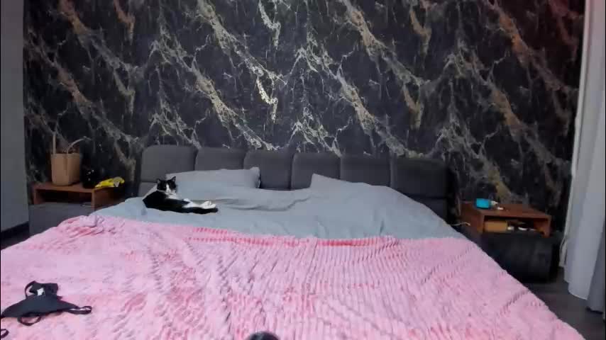 lama_walton Live Sex December 13, 2025