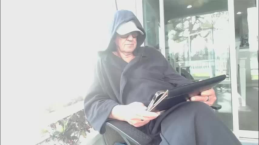 smallpenisbigtongue Live Sex December 13, 2025