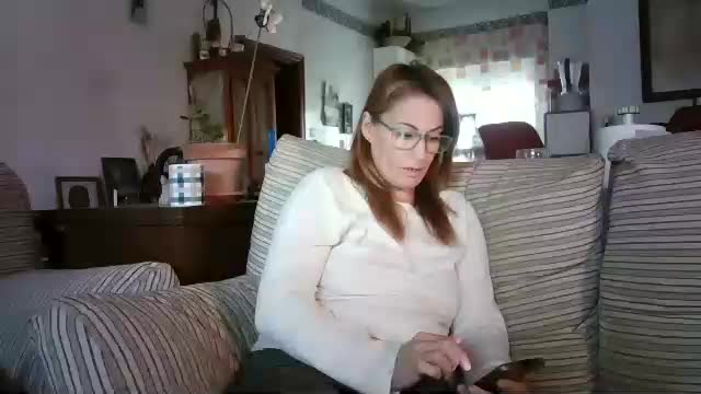 lolahueso Live Sex December 17, 2025