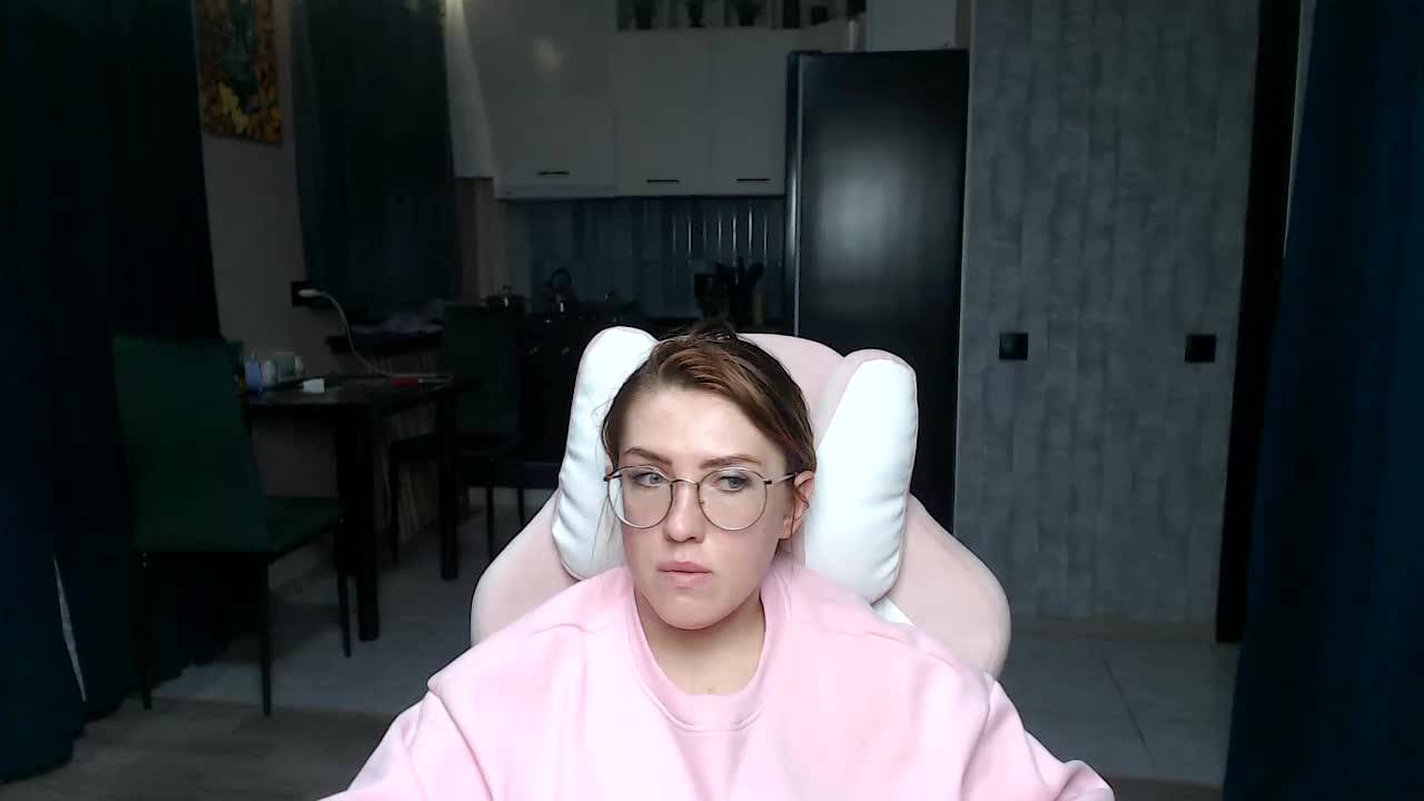 Regimasmile Live Sex December 13, 2025