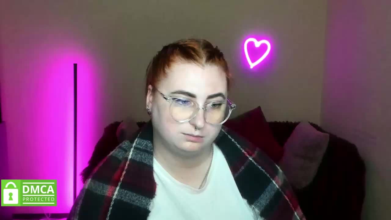 Aliciaredluv Live Sex December 13, 2025