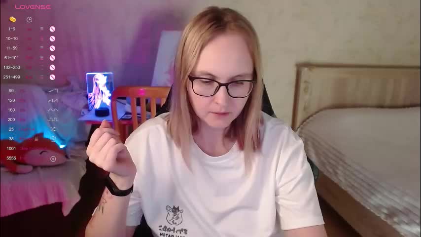 love_agatha Live Sex December 17, 2025