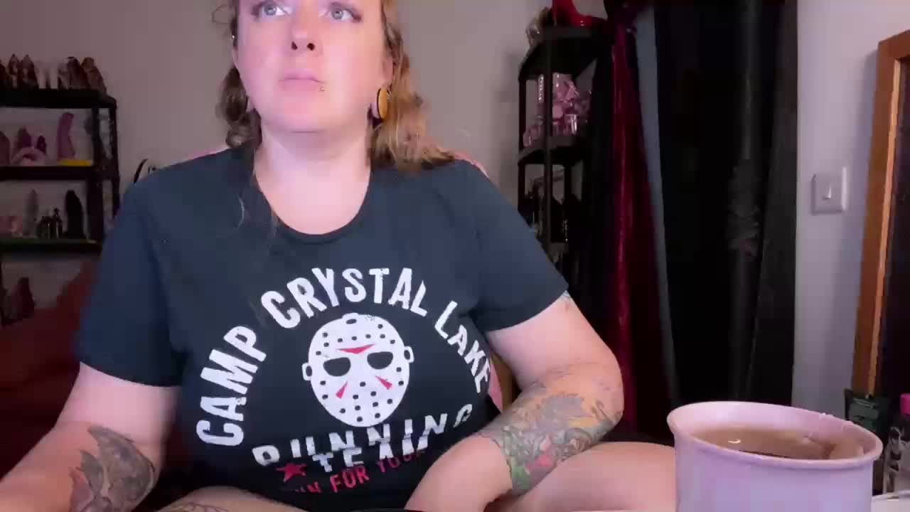 NylonQueen Live Sex December 13, 2025