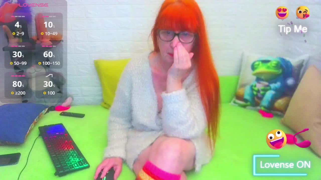 FoxyMature Live Sex December 14, 2025