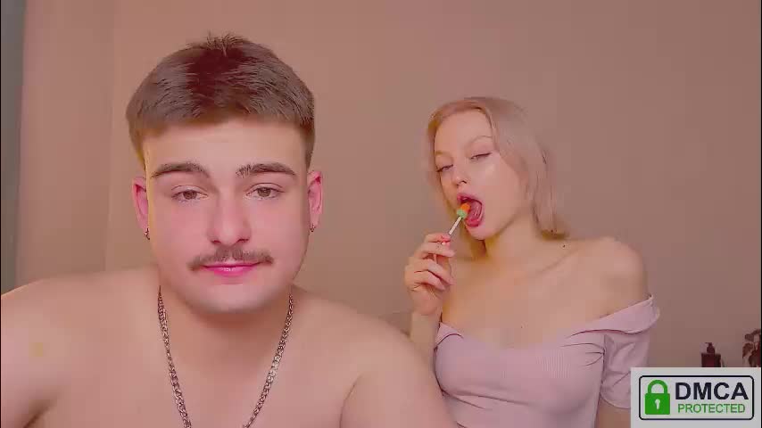 your_molly_mark Live Sex December 17, 2025