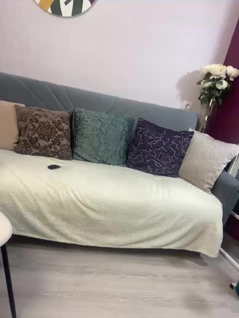 Monicaweb Live Sex December 13, 2025