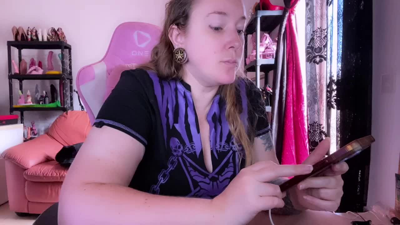 NylonQueen Live Sex December 13, 2025