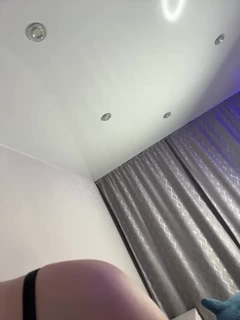 -Estonia- Live Sex December 13, 2025