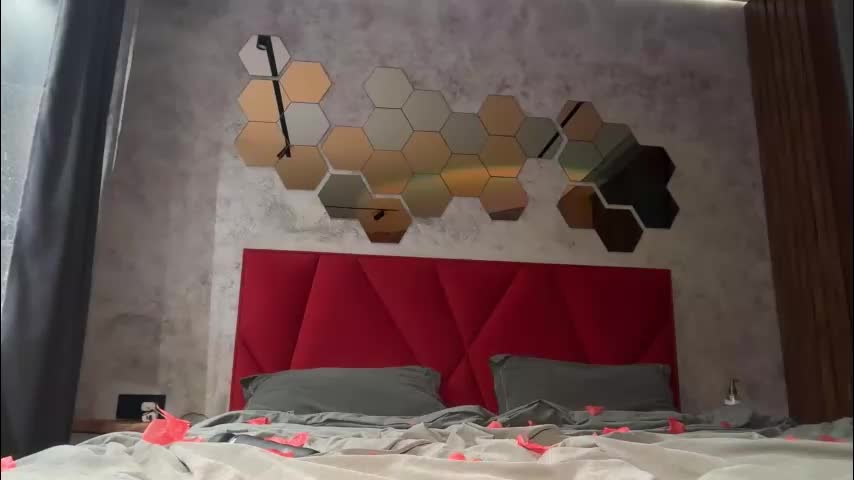 tokyo_bloom Live Sex December 13, 2025