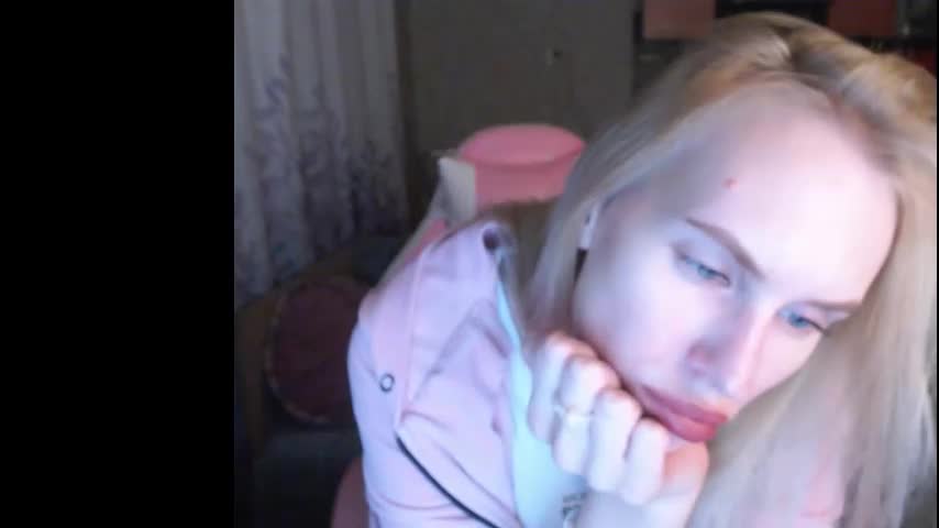 elsa_shine Live Sex December 12, 2025