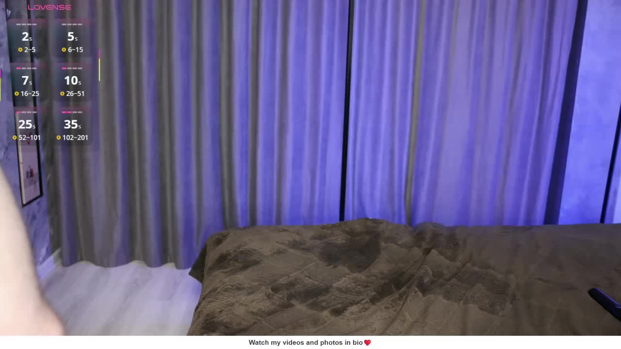 sweet-couple777 Live Sex December 17, 2025