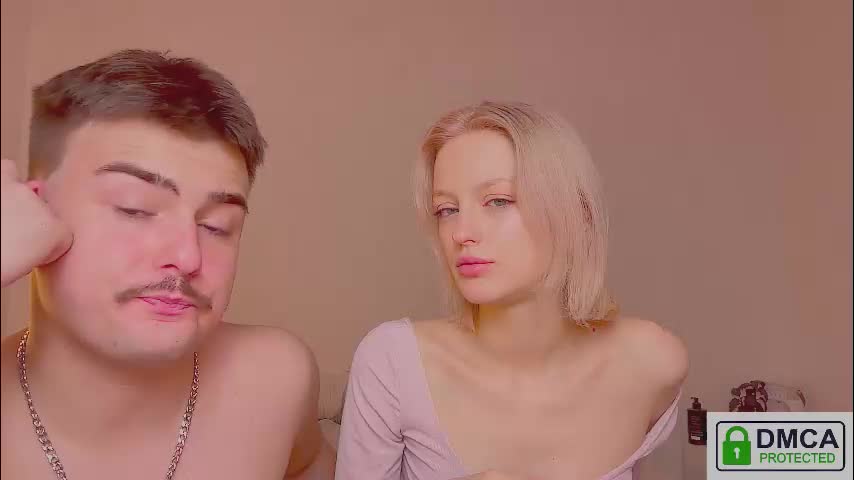 your_molly_mark Live Sex December 17, 2025