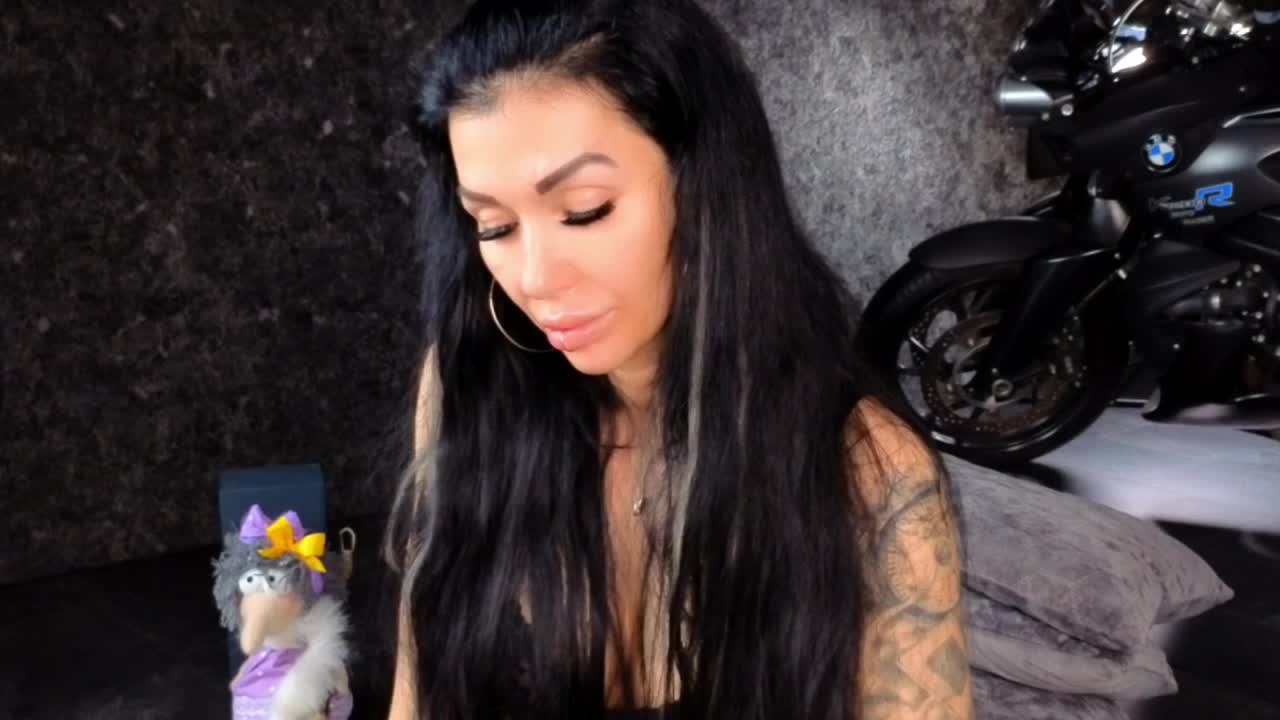 -BABAYAGA- Live Sex December 17, 2025