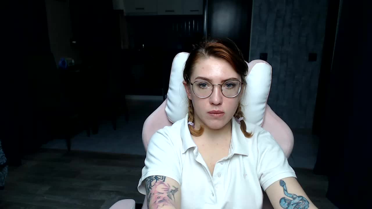 Regimasmile Live Sex December 13, 2025