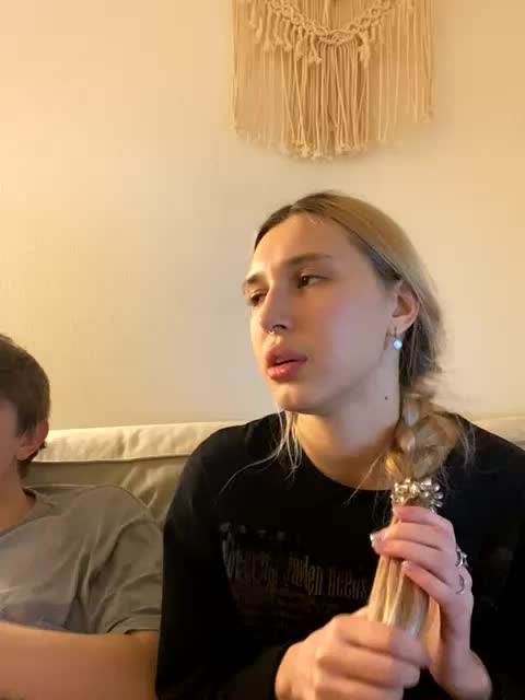 lina_wap Live Sex December 19, 2025