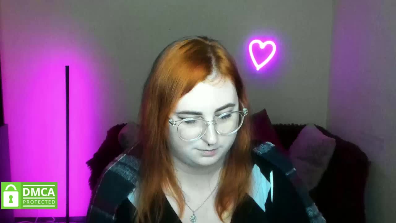 Aliciaredluv Live Sex December 13, 2025