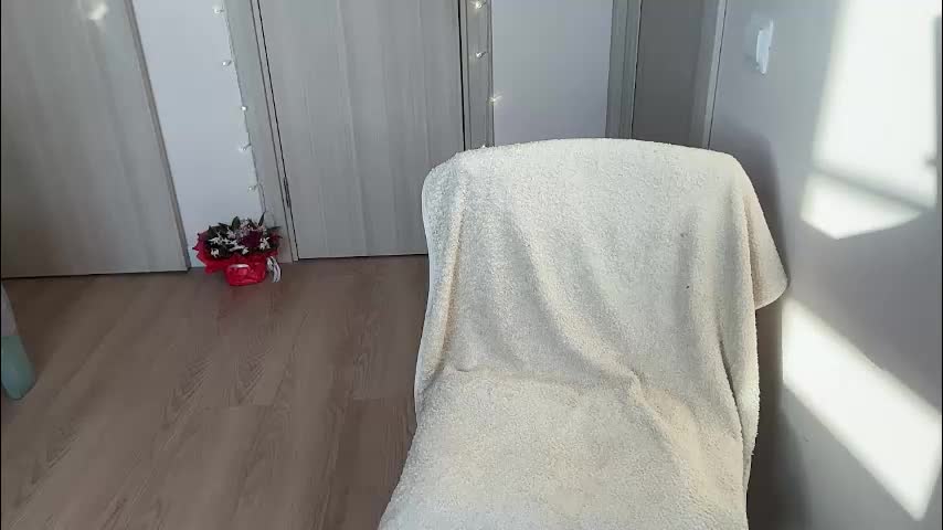 lisa_graham Live Sex December 12, 2025