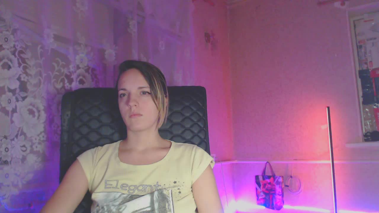 Babymuro4ka Live Sex December 15, 2025