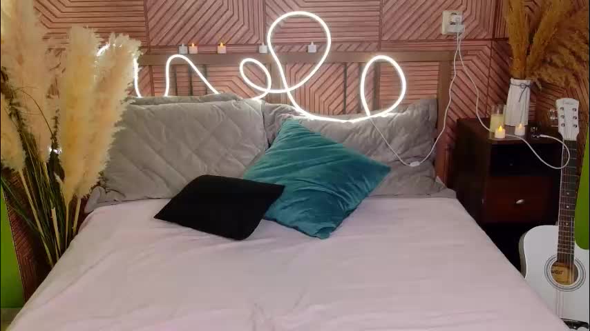 sweetshy_ Live Sex December 13, 2025