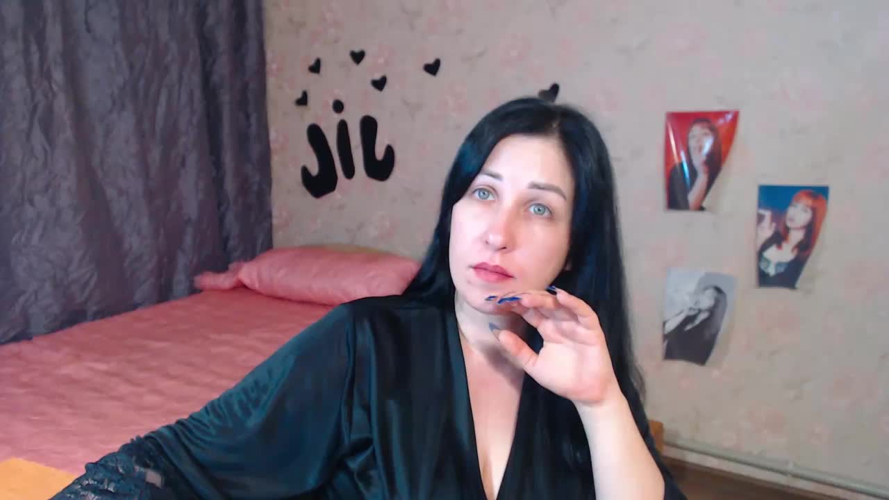 JillStevens Live Sex December 17, 2025