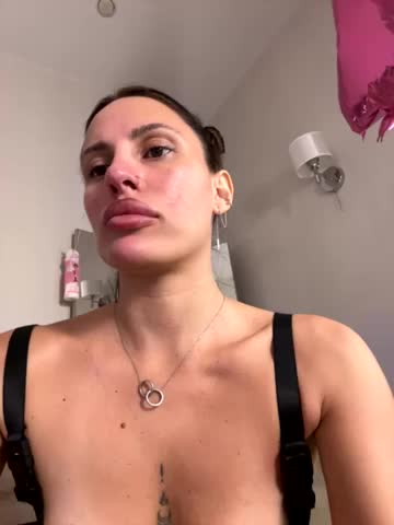 imMolly11 Live Sex December 13, 2025