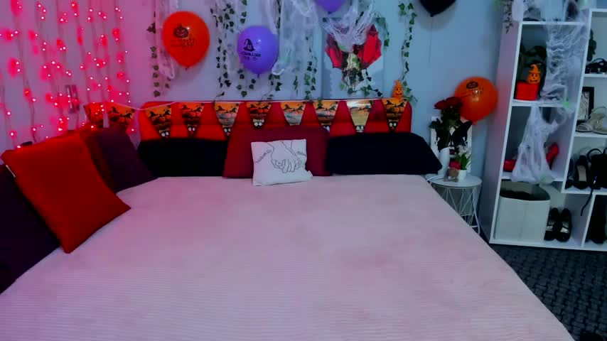 LunaBellucci Live Sex December 14, 2025