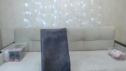 JenniferTheChic Live Sex December 17, 2025