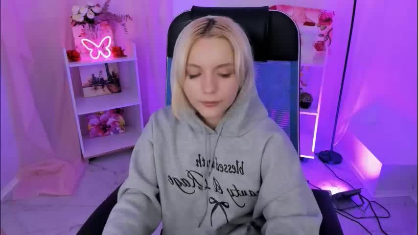 aurorawrenfield Live Sex December 13, 2025