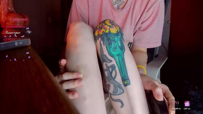 hayles_strong Live Sex December 14, 2025