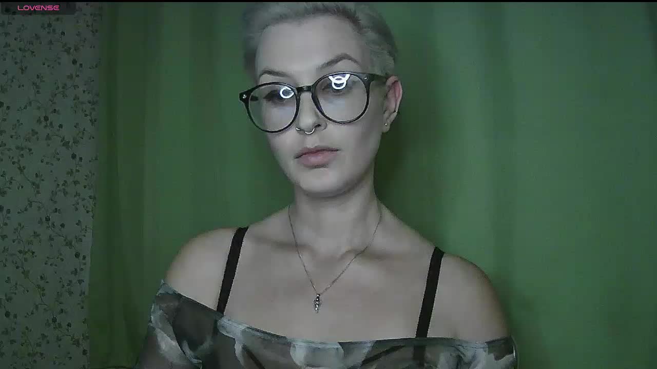 MamaKoska Live Sex December 13, 2025