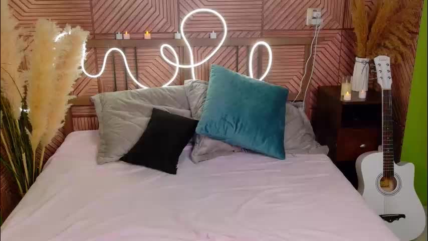 sweetshy_ Live Sex December 13, 2025