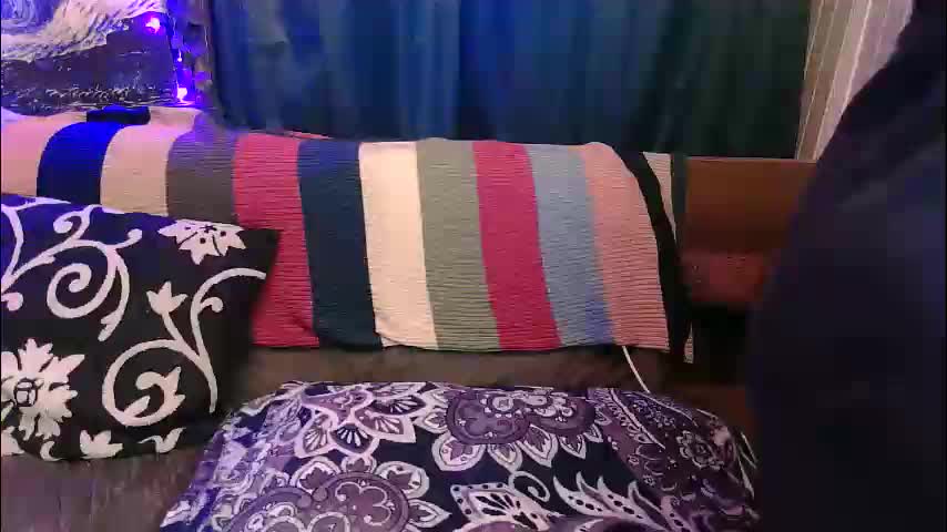 average_girl222 Live Sex December 12, 2025