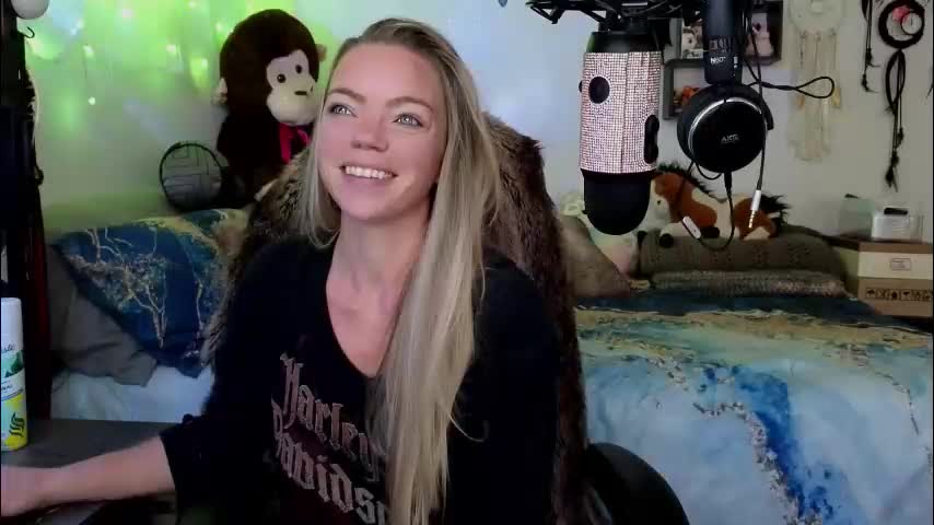 goddess_of_mars Live Sex December 14, 2025