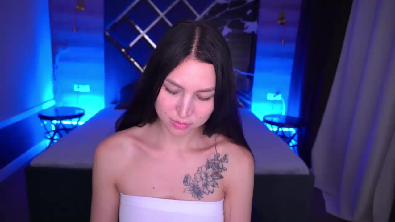 EliseVelour Live Sex December 13, 2025