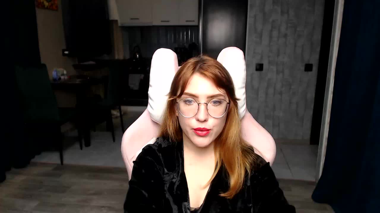 Regimasmile Live Sex December 13, 2025